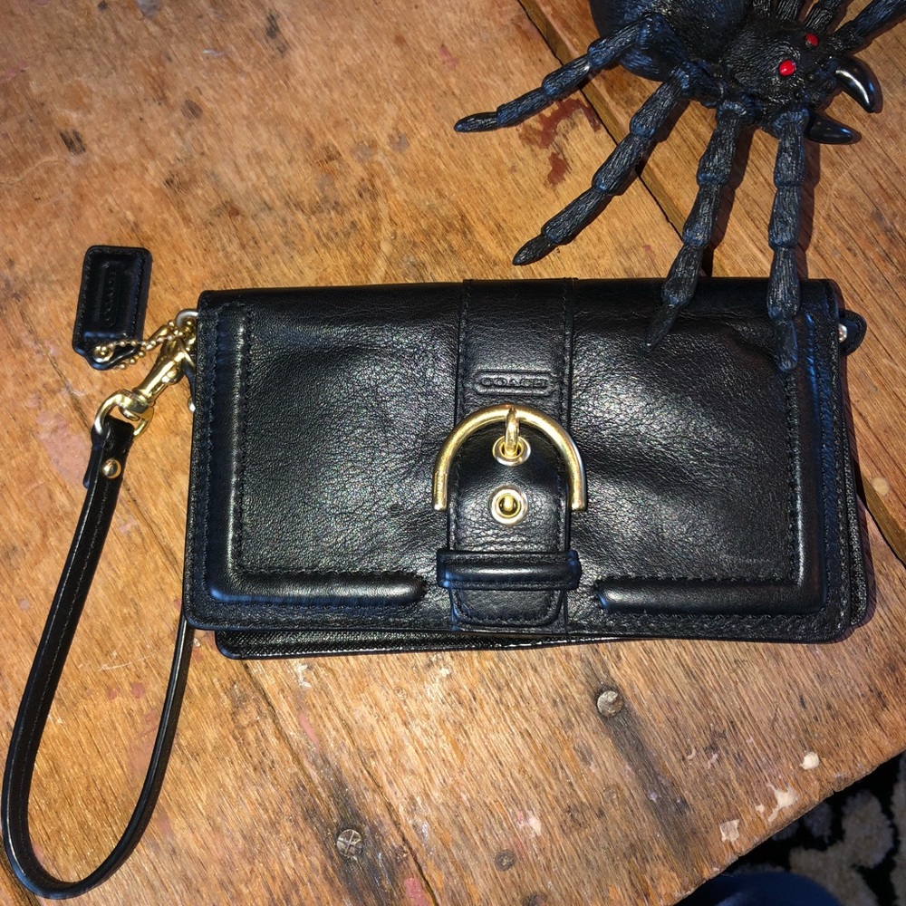 Coach wallet clutch
